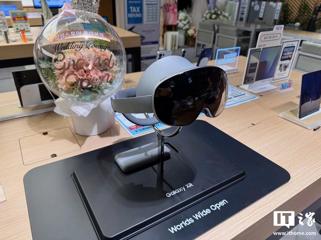 三星 Galaxy Glasses 来袭 AR 智能眼镜的普及之路还有多远？